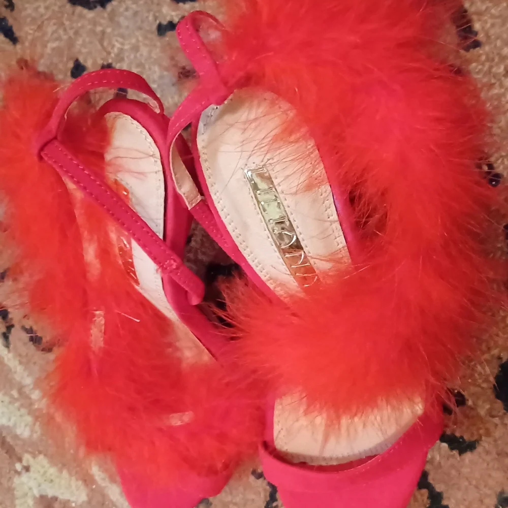 Shoes - Picture 15 of 16